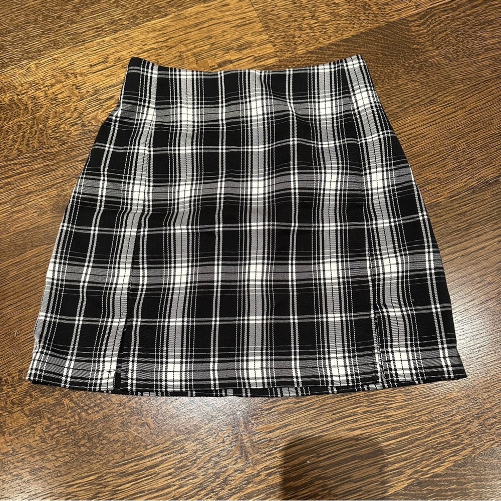 Brandy Melville skirt